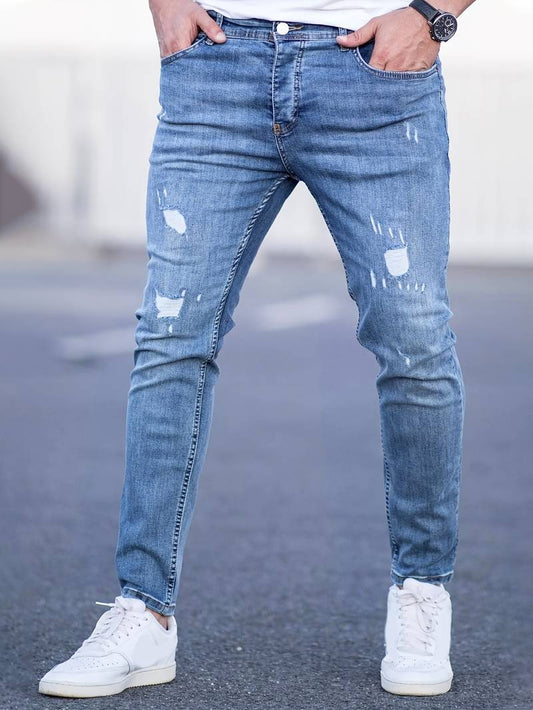 Jeans déchirés femme – Denim polyvalent et tendance pour tous les jours